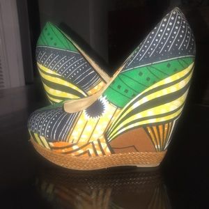 Aldo African print wedges